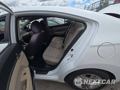 2019 Hyundai Elantra SEL Sedan - zdjęcie 13 z 32 - miniatura