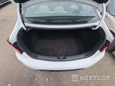 2019 Hyundai Elantra SEL Sedan - zdjęcie 14 z 32 - miniatura