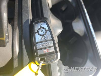 2023 Ford F-150 XLT Crew Cab Short Bed - zdjęcie 5 z 20 - miniatura