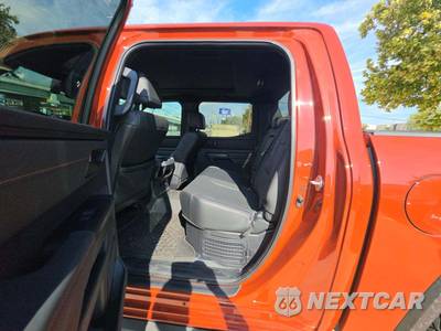 2024 Toyota Tundra Hybrid TRD Pro Crew Cab Short Bed - zdjęcie 9 z 16 - miniatura