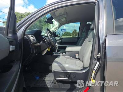 2019 Toyota Tundra Limited Crew Cab Short Bed - zdjęcie 3 z 20 - miniatura