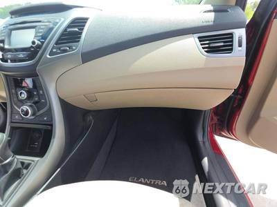 2014 Hyundai Elantra SE Sedan - zdjęcie 16 z 21 - miniatura