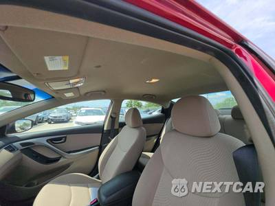 2014 Hyundai Elantra SE Sedan - zdjęcie 8 z 21 - miniatura