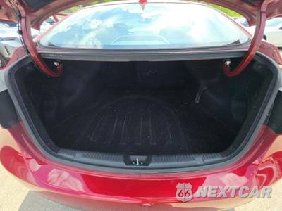 2014 Hyundai Elantra SE Sedan - zdjęcie 11 z 21 - miniatura