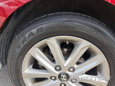 2014 Hyundai Elantra SE Sedan - zdjęcie 20 z 21 - miniatura