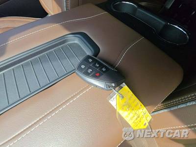 2023 Chevrolet Tahoe High Country 3LZ - zdjęcie 5 z 21 - miniatura