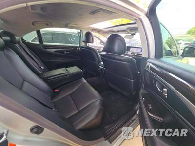 2017 Lexus LS 460L - zdjęcie 13 z 24 - miniatura