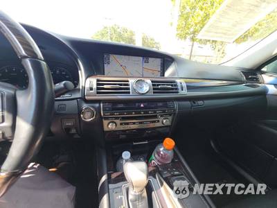 2017 Lexus LS 460L - zdjęcie 7 z 24 - miniatura