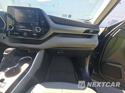 2021 Toyota Highlander XLE - zdjęcie 20 z 24 - miniatura