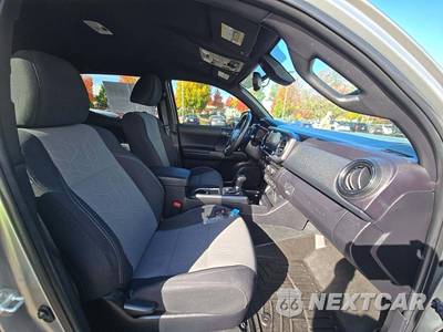 2023 Toyota Tacoma TRD Off-Road Crew Cab Medium Bed - zdjęcie 18 z 22 - miniatura