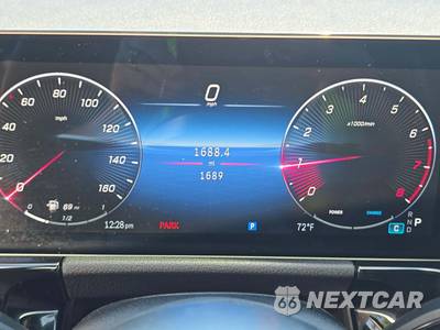 2025 Mercedes-Benz GLA 250 4MATIC - zdjęcie 8 z 19 - miniatura