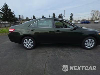 2010 Toyota Camry LE - zdjęcie 5 z 44 - miniatura