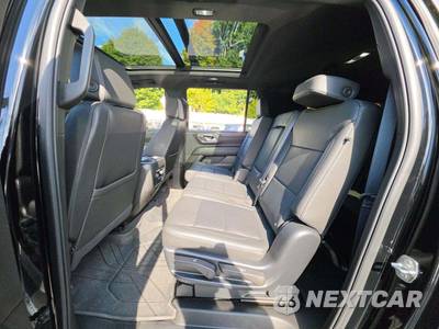 2024 Chevrolet Suburban Z71 2Z7 - zdjęcie 13 z 27 - miniatura