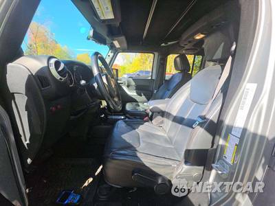 2014 Jeep Wrangler Unlimited Sahara - zdjęcie 6 z 23 - miniatura