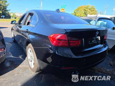 2013 BMW 3 Series Sedan 328i xDrive - zdjęcie 2 z 31 - miniatura