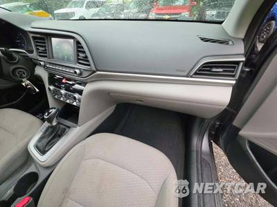 2020 Hyundai Elantra SEL Sedan - zdjęcie 19 z 36 - miniatura