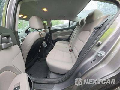2020 Hyundai Elantra SEL Sedan - zdjęcie 13 z 36 - miniatura