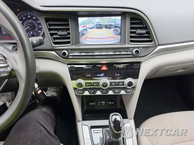 2020 Hyundai Elantra SEL Sedan - zdjęcie 10 z 36 - miniatura