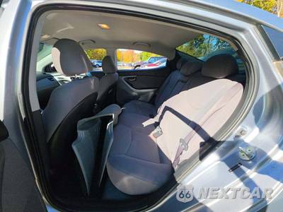 2015 Hyundai Elantra SE Sedan - zdjęcie 13 z 36 - miniatura