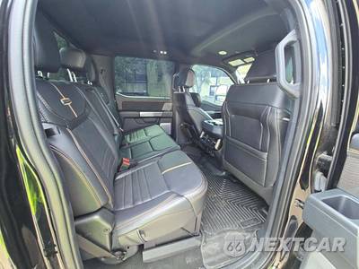 2024 Ford Super Duty F-350 Platinum Crew Cab Medium Bed - zdjęcie 16 z 24 - miniatura