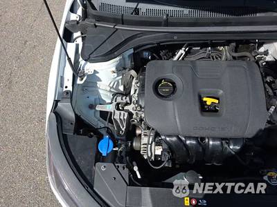 2019 Hyundai Elantra SEL Sedan - zdjęcie 30 z 32 - miniatura