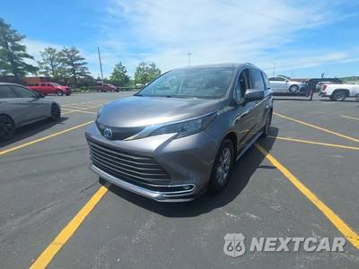 2024 Toyota Sienna XLE 8-Passenger 120.5" WB