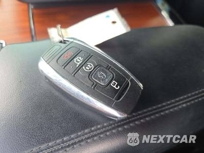 2019 Lincoln Navigator Select - zdjęcie 8 z 26 - miniatura