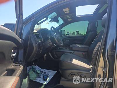 2022 Nissan TITAN XD PRO-4X Crew Cab Medium Bed - zdjęcie 6 z 23 - miniatura