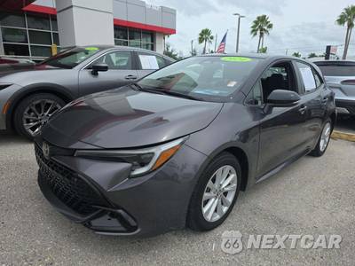 2024 Toyota Corolla Hatchback SE