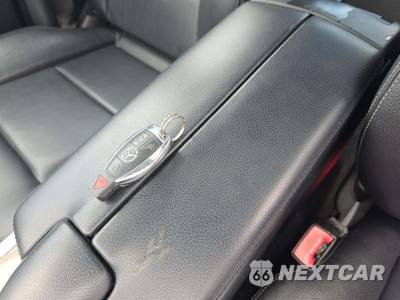 2014 Mercedes-Benz E 350 4MATIC Sedan - zdjęcie 5 z 23 - miniatura