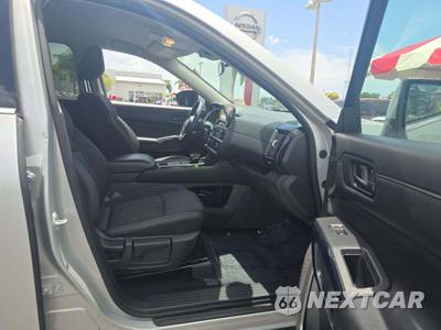 2025 Nissan Pathfinder SV - zdjęcie 16 z 21 - miniatura