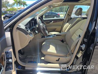 2012 Mercedes-Benz C 300 4MATIC Sedan - zdjęcie 3 z 28 - miniatura