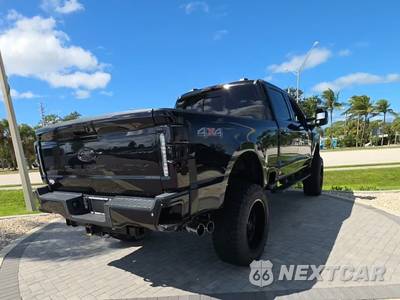 2023 Ford Super Duty F-250 Lariat Crew Cab Medium Bed