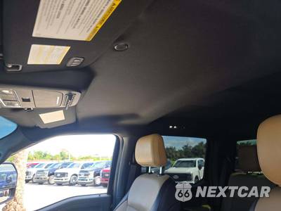 2023 Ford Super Duty F-250 Lariat Crew Cab Medium Bed - zdjęcie 8 z 24 - miniatura