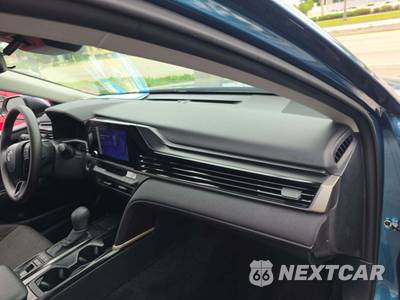 2026 Toyota Camry LE - zdjęcie 16 z 25 - miniatura