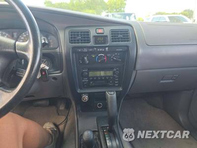 2002 Toyota 4Runner SR5 - zdjęcie 7 z 23 - miniatura