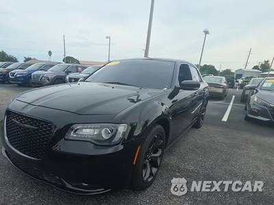 2022 Chrysler 300S - zdjęcie 1 z 20 - miniatura