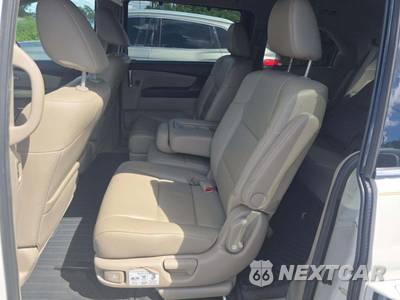 2016 Honda Odyssey Touring Elite 118.1" WB - zdjęcie 13 z 29 - miniatura