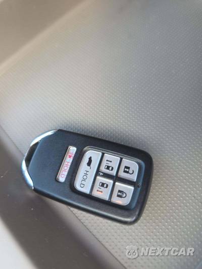 2016 Honda Odyssey Touring Elite 118.1" WB - zdjęcie 8 z 29 - miniatura