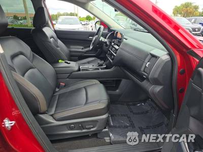 2024 Nissan Pathfinder SL - zdjęcie 16 z 24 - miniatura