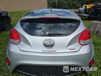 2014 Hyundai Veloster Turbo w/Blue Interior - zdjęcie 13 z 17 - miniatura