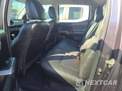 2020 Toyota Tacoma SR5 Crew Cab Medium Bed - zdjęcie 13 z 23 - miniatura