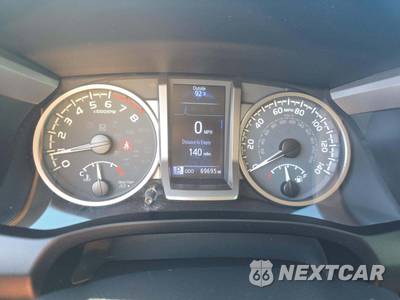 2020 Toyota Tacoma SR5 Crew Cab Medium Bed - zdjęcie 9 z 23 - miniatura