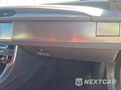 2018 Jaguar XF Sportbrake First Edition Wagon - zdjęcie 19 z 21 - miniatura