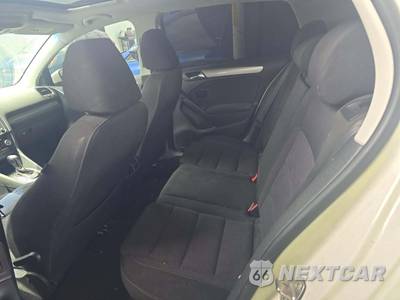 2013 Volkswagen Golf 2.0L TDI - zdjęcie 13 z 20 - miniatura