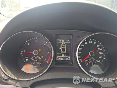 2013 Volkswagen Golf 2.0L TDI - zdjęcie 9 z 20 - miniatura