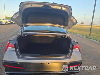 2025 Hyundai Elantra SEL Convenience - zdjęcie 14 z 21 - miniatura
