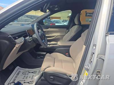 2025 Volvo EX90 Twin Motor Plus 7-Passenger - zdjęcie 6 z 23 - miniatura