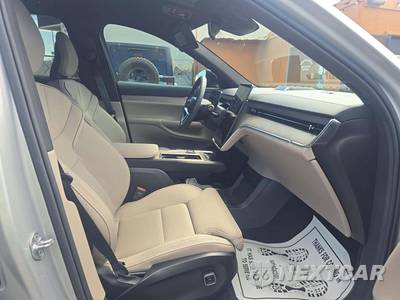 2025 Volvo EX90 Twin Motor Plus 7-Passenger - zdjęcie 20 z 23 - miniatura