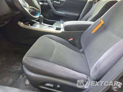2013 Nissan Altima 2.5 SV Sedan - zdjęcie 6 z 20 - miniatura